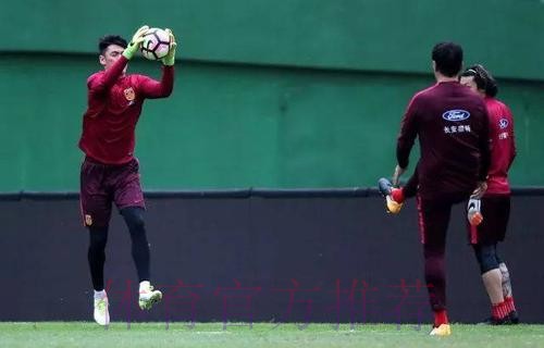 “中塞之战”正式进入倒计时 “新人”请战渴望上场 “中塞之战”正式进入倒计时 “新人”请战渴望上场